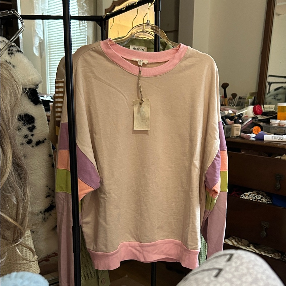Easel Pink and Cream Light Sweatshirt